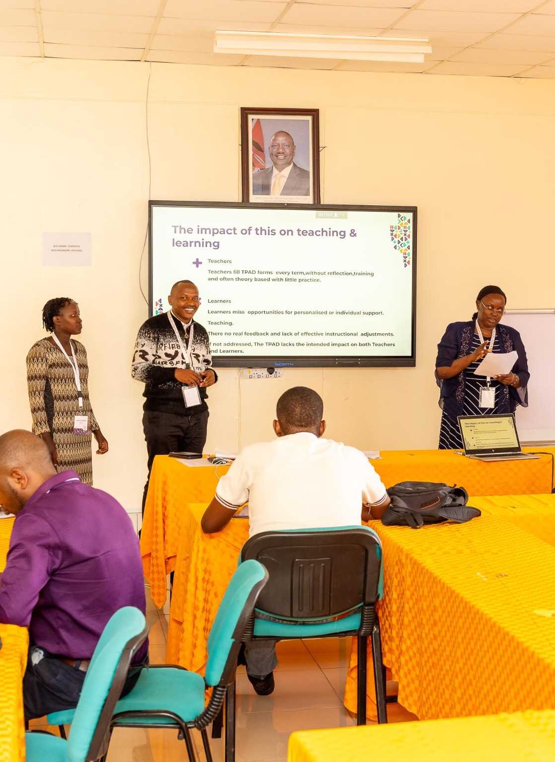 Daniel Kamau facilitating a teacher professional development session